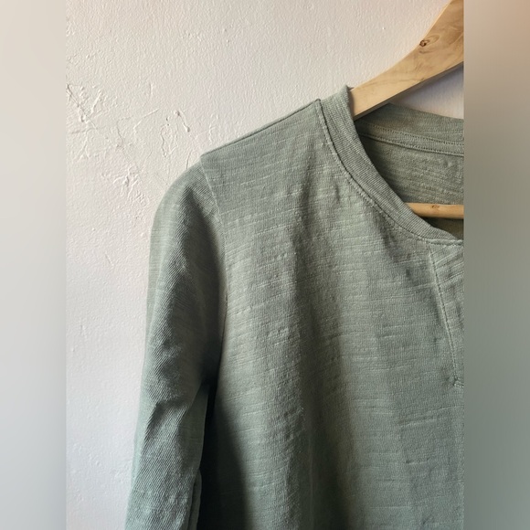 Duluth Trading Co Slow with The Flow Woman’s Long Sleeve Shirt Size Small - Picture 5 of 7